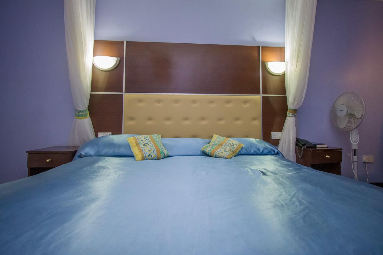 Blue Post Hotel Thika Екстер'єр фото